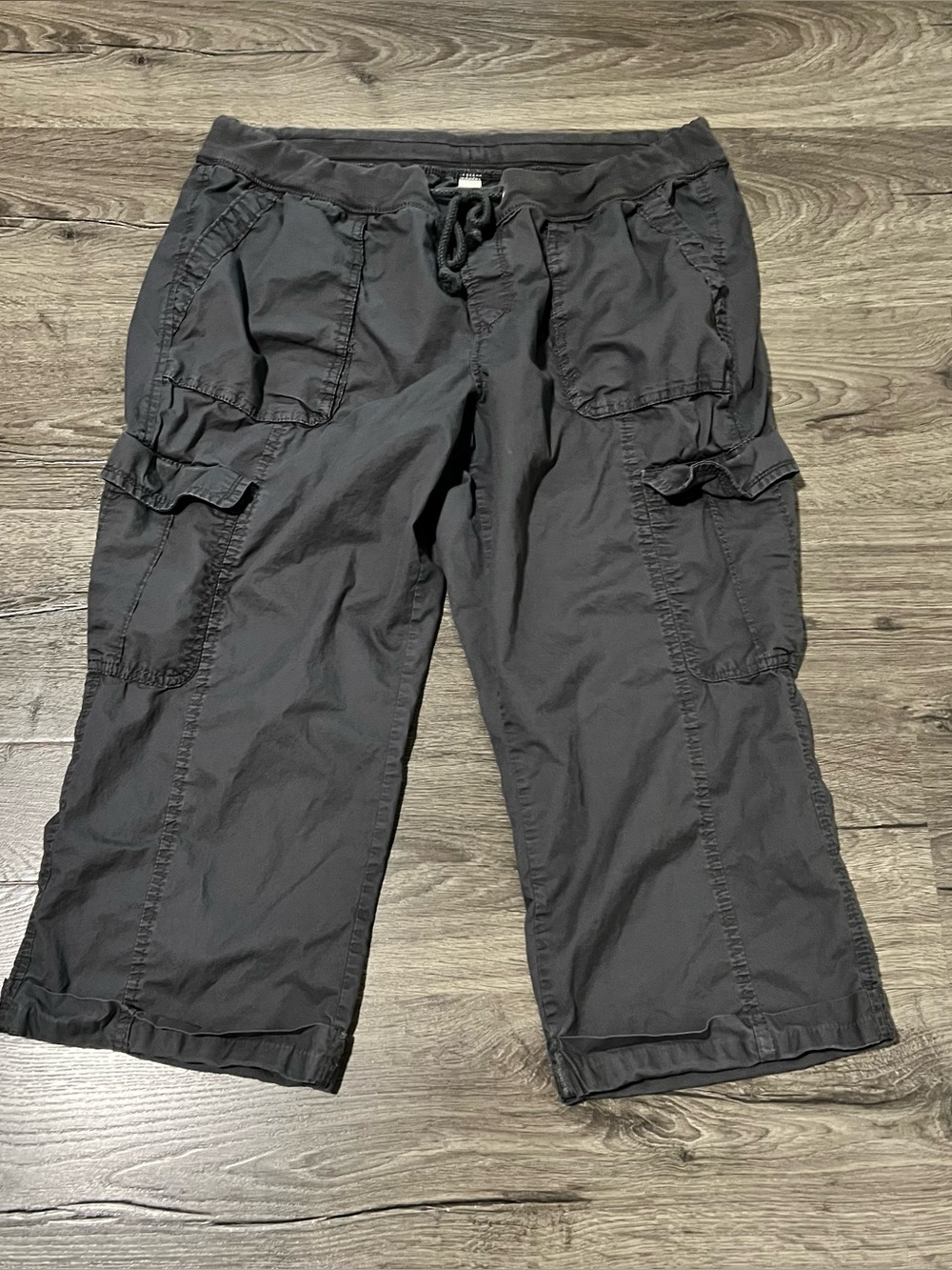 Old Navy Women’s Gray Cropped Women’s Cargo Comfort Waist Size XL Drawstring